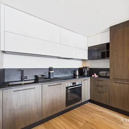 T4 Moderne, 8-10 Pers, Proche Pistes, Parking, Wifi - Fr-1-398-672 *
